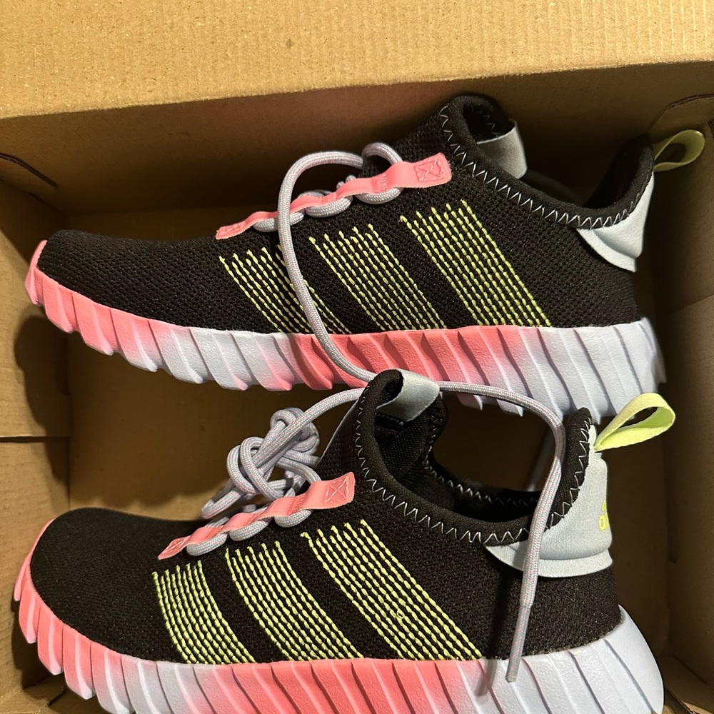 Adidas Kaptir Flow K Kids Running Shoes Black Pink Yellow JQ7348 NWT Size 4Y